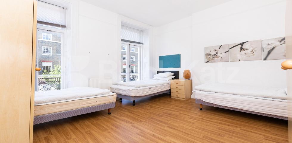 			NEW INSTRUCTION!, 3 Bedroom, 1 bath, 1 reception Flat			 Bedford Place, BLOOMSBURY